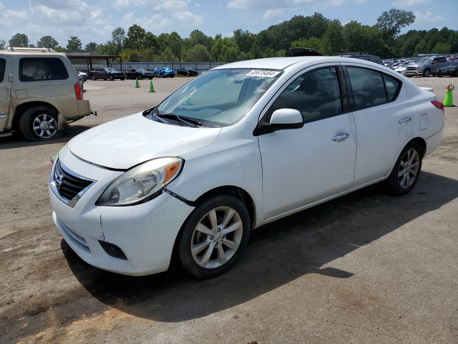 2014 Nissan Versa S vin: 3N1CN7AP4EL843831