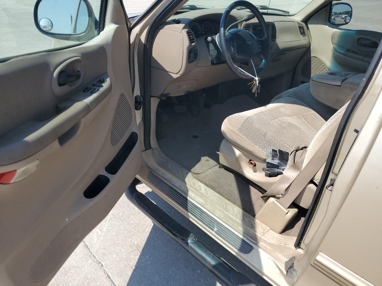 2000 Ford F150 VIN: 1FTRX17W7YKA79069 Lot: 63625514