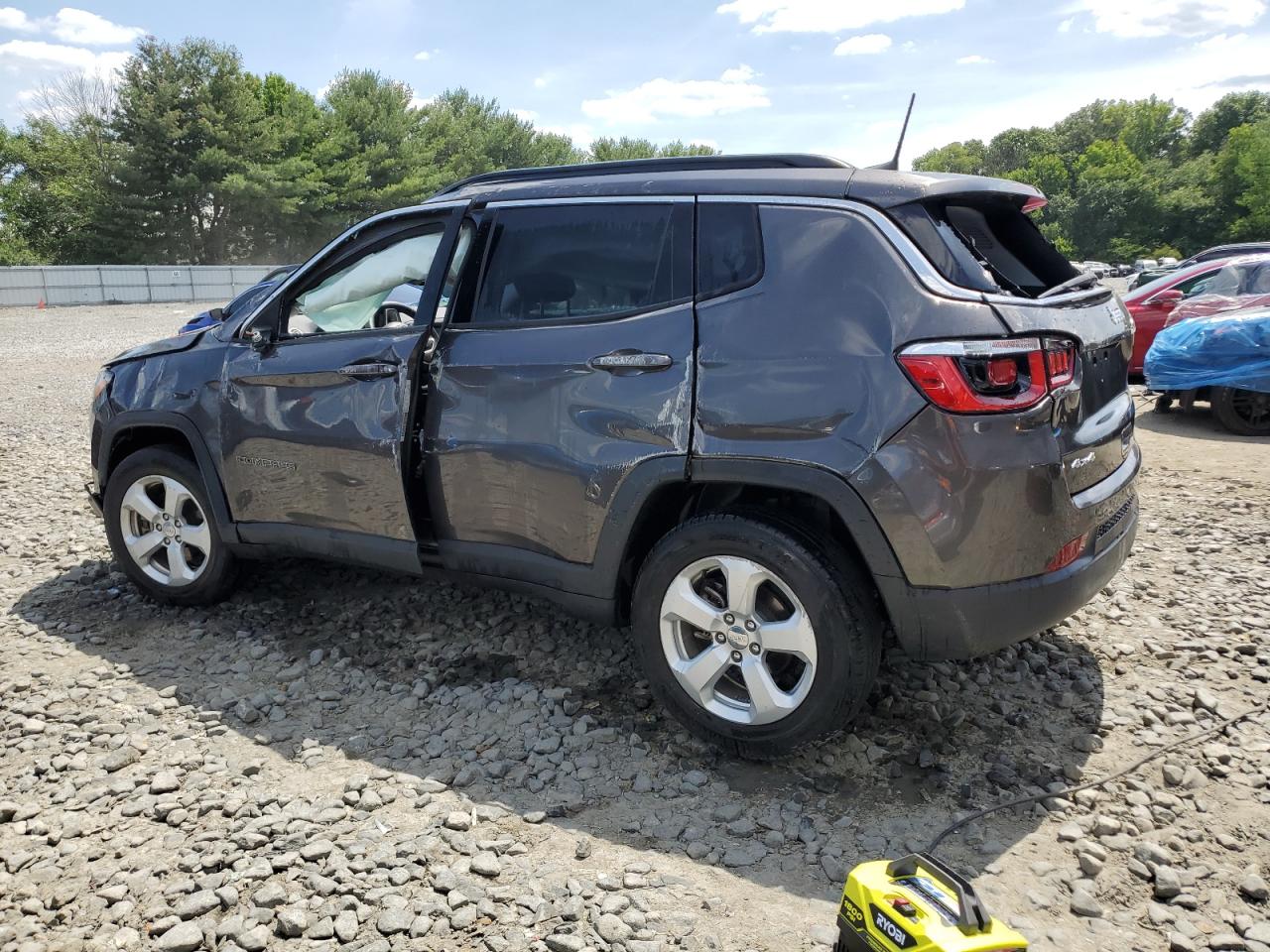 3C4NJDBB1KT630740 2019 JEEP COMPASS - Image 2