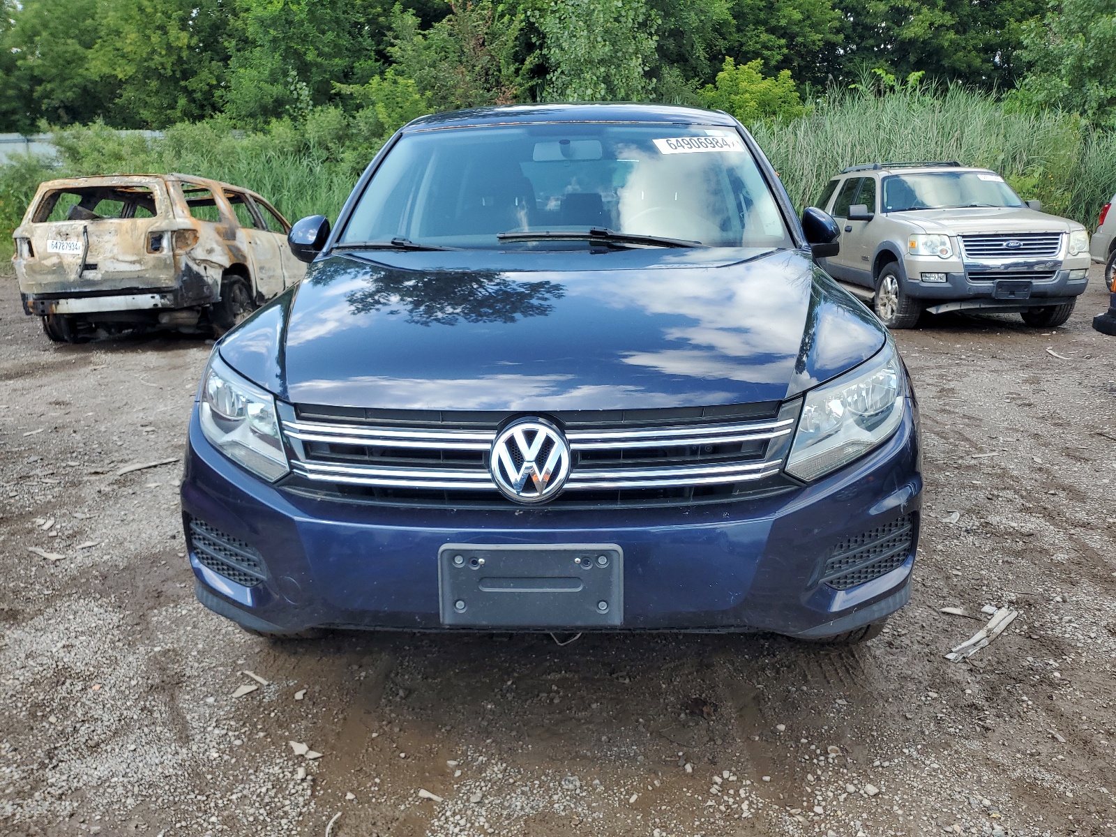 2014 Volkswagen Tiguan S vin: WVGAV3AX5EW550135