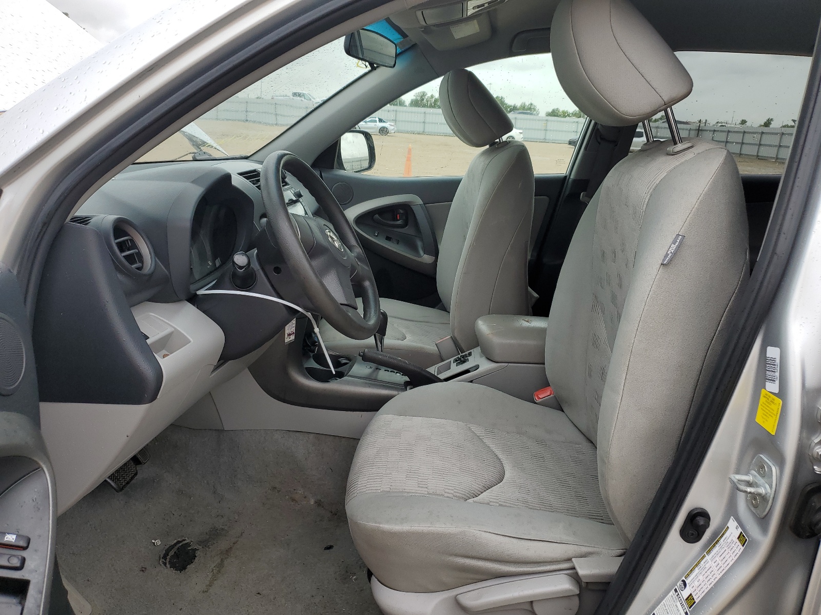 2T3BF4DV2BW086155 2011 Toyota Rav4