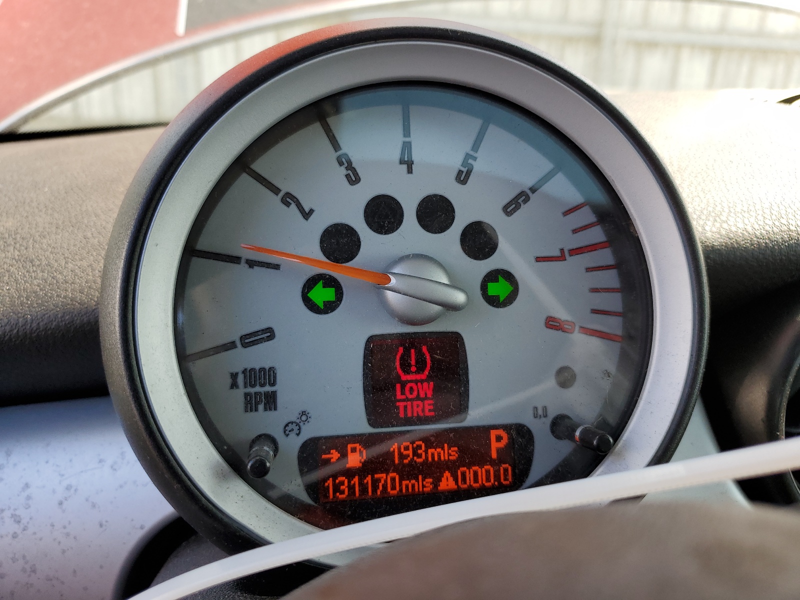 WMWMF33559TW73982 2009 Mini Cooper