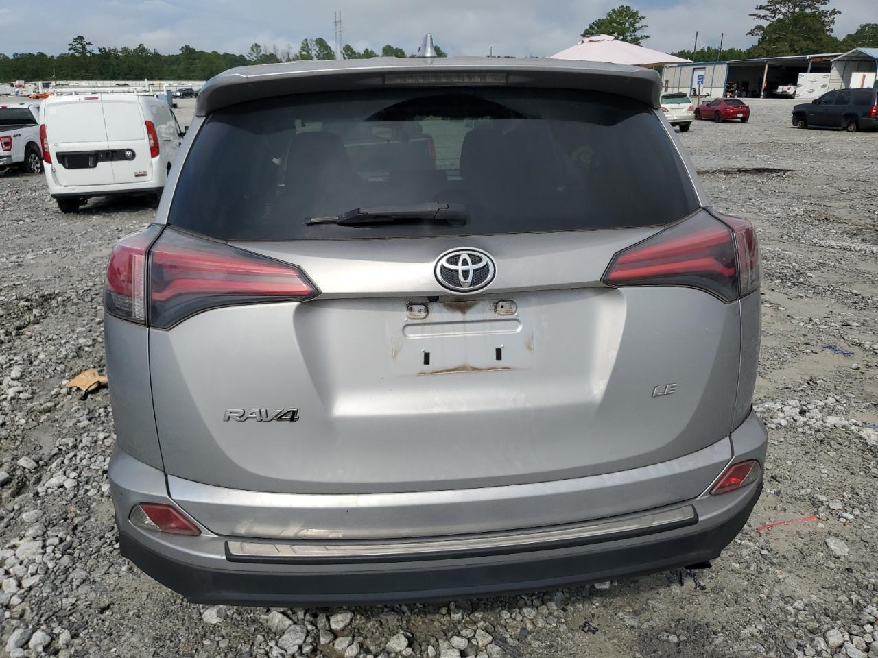 2018 Toyota Rav4 Le VIN: JTMZFREV6JJ195290 Lot: 64958364