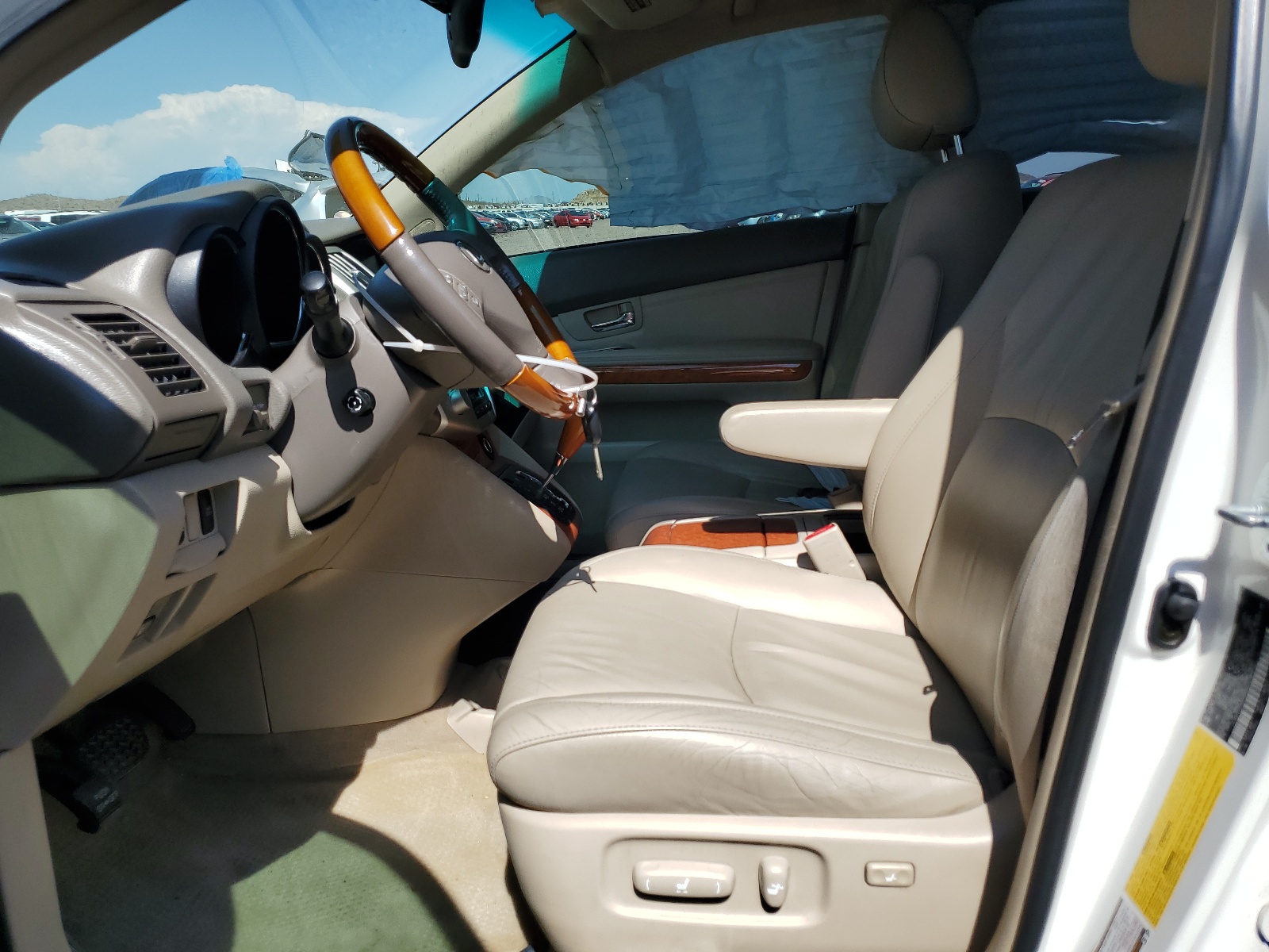 JTJGA31U540040429 2004 Lexus Rx 330