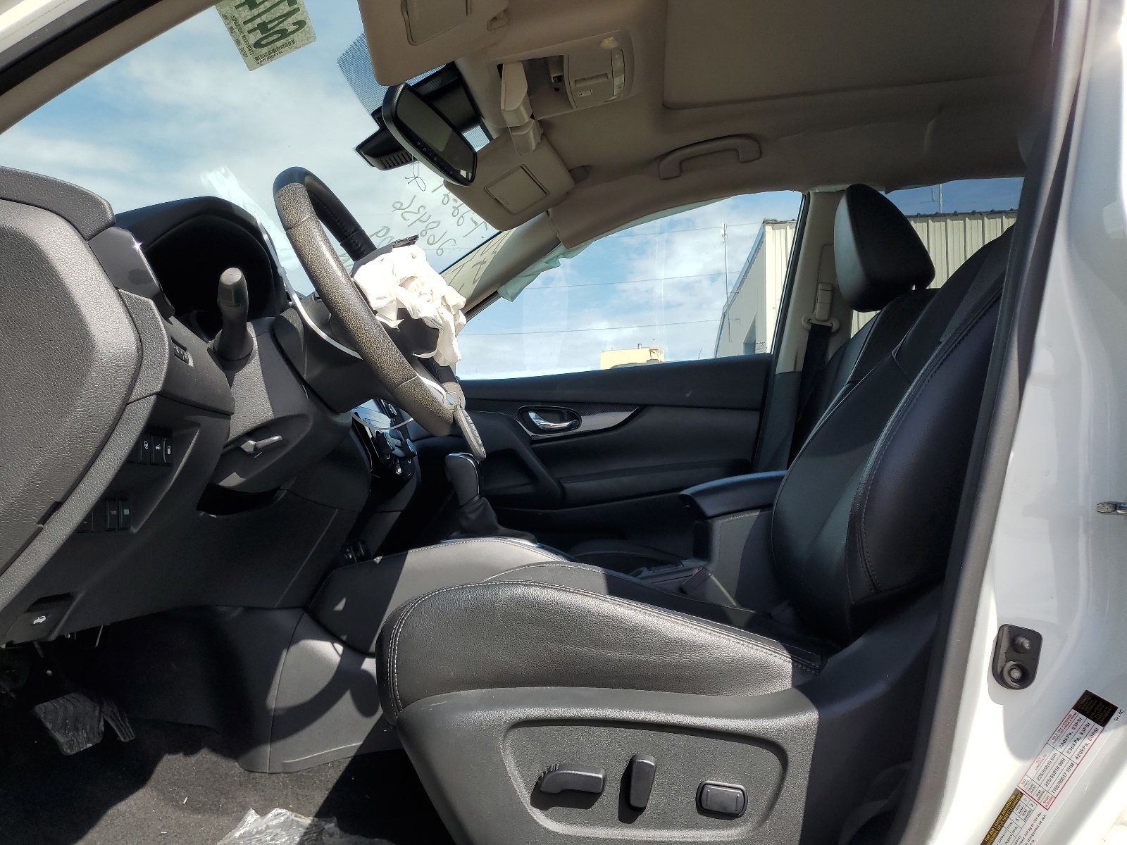 5N1AT2MT9KC719109 2019 Nissan Rogue S