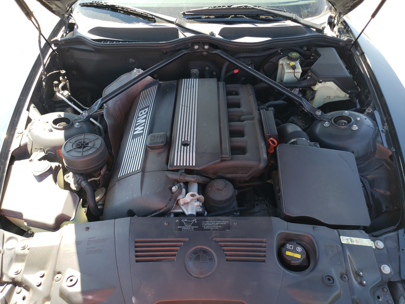 4USBT335X5LR70043 2005 BMW Z4 2.5