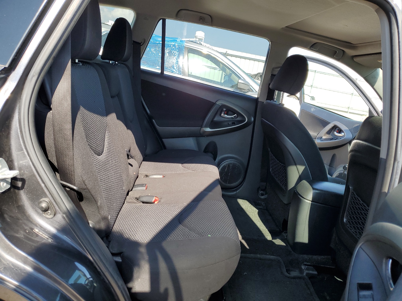 JTMRF4DV6B5049020 2011 Toyota Rav4 Sport