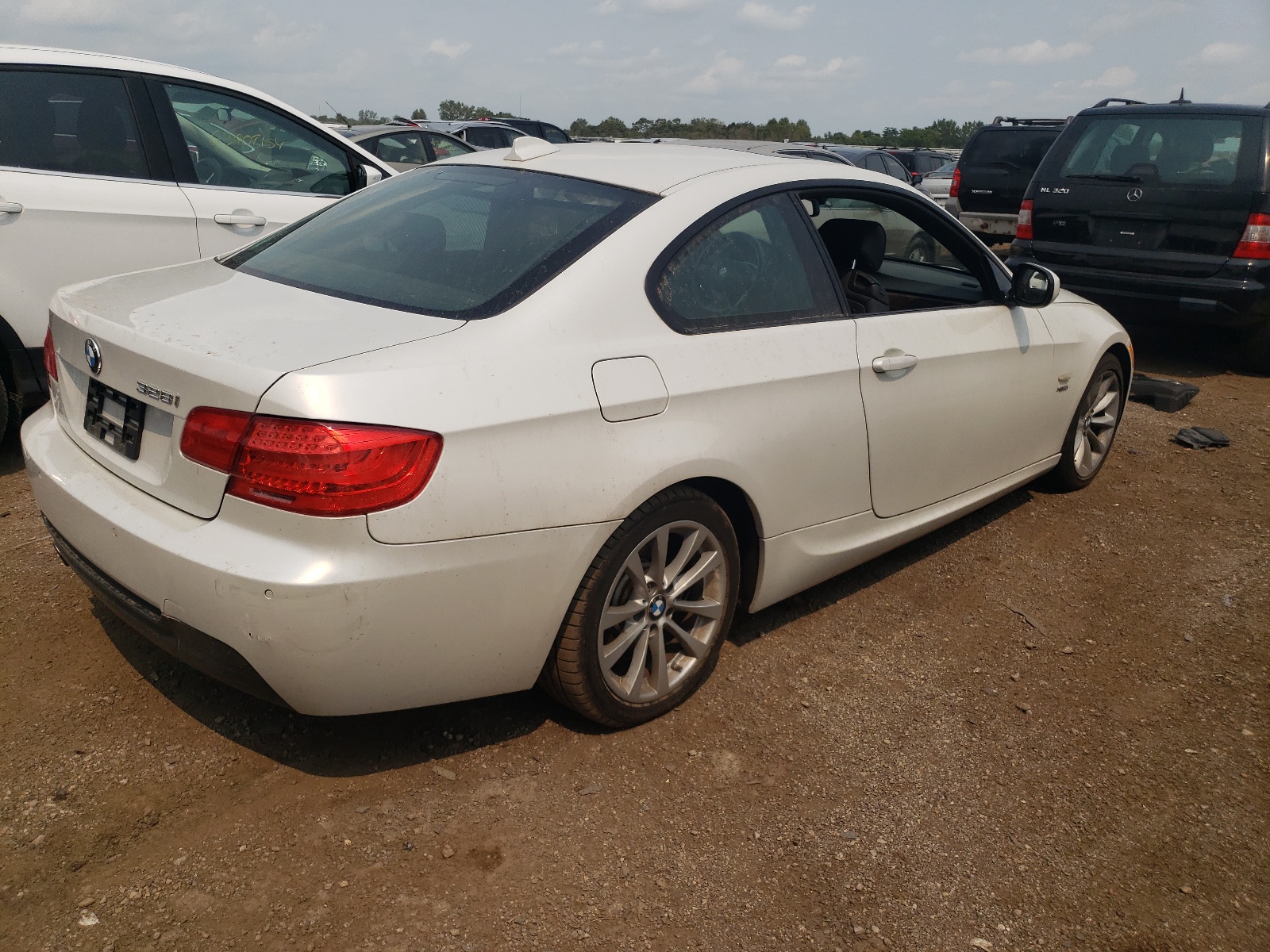 2012 BMW 328 Xi vin: WBAKF3C58CE975155