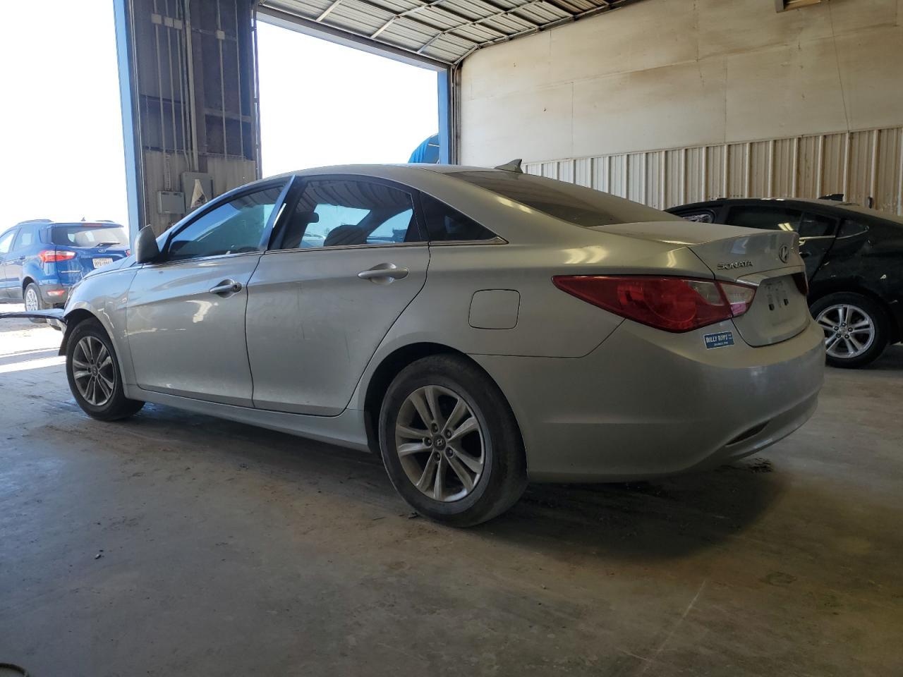 2013 Hyundai Sonata - Image 2