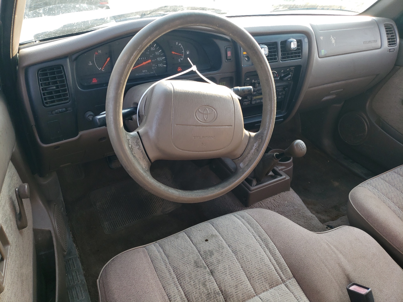 4TANL42N2XZ490990 1999 Toyota Tacoma