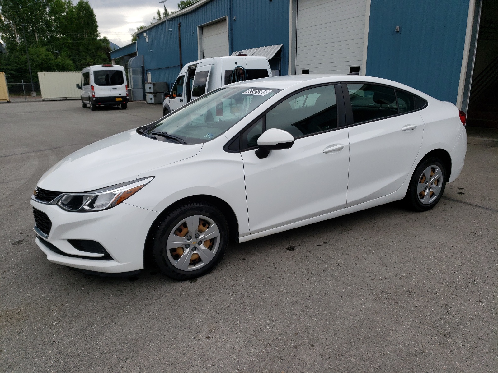 2018 Chevrolet Cruze Ls vin: 1G1BC5SM3J7210820