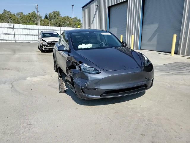 2022 Tesla Model Y VIN: 7SAYGDEE8NF348991 Lot: 62573814