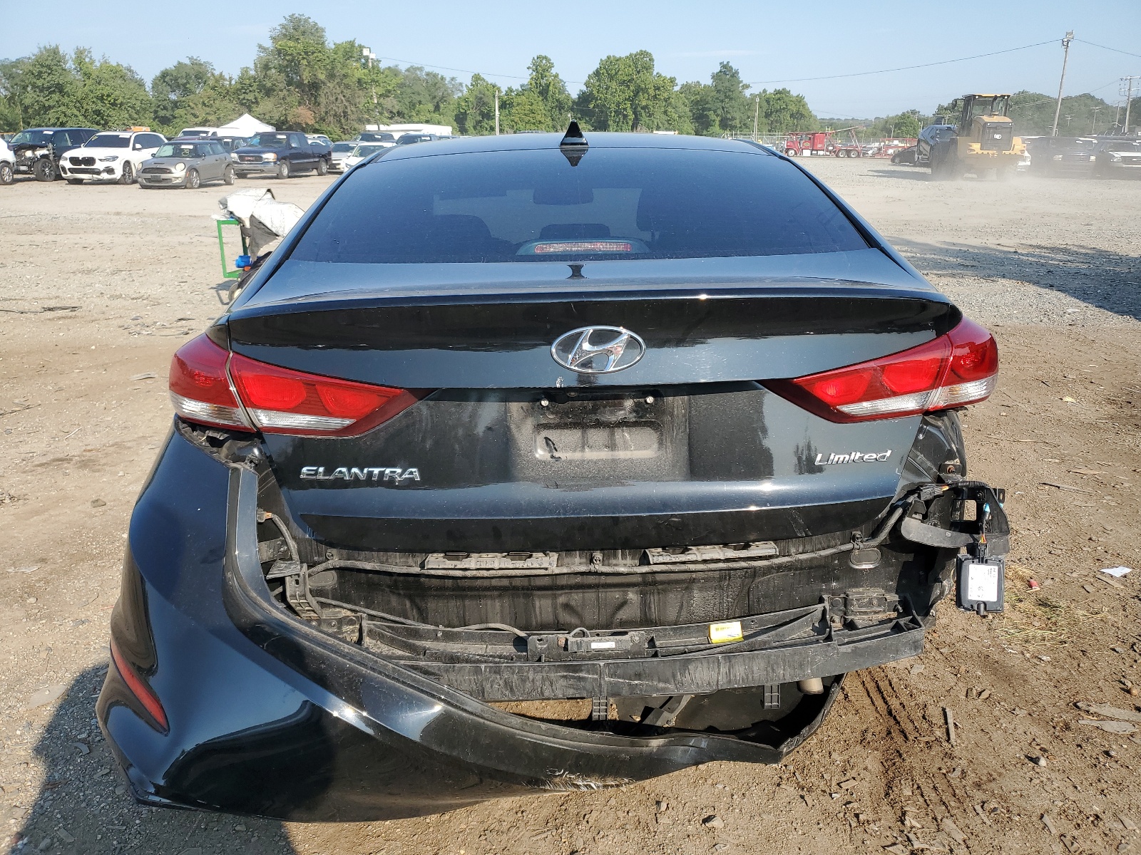 KMHD84LF7JU505377 2018 Hyundai Elantra Sel