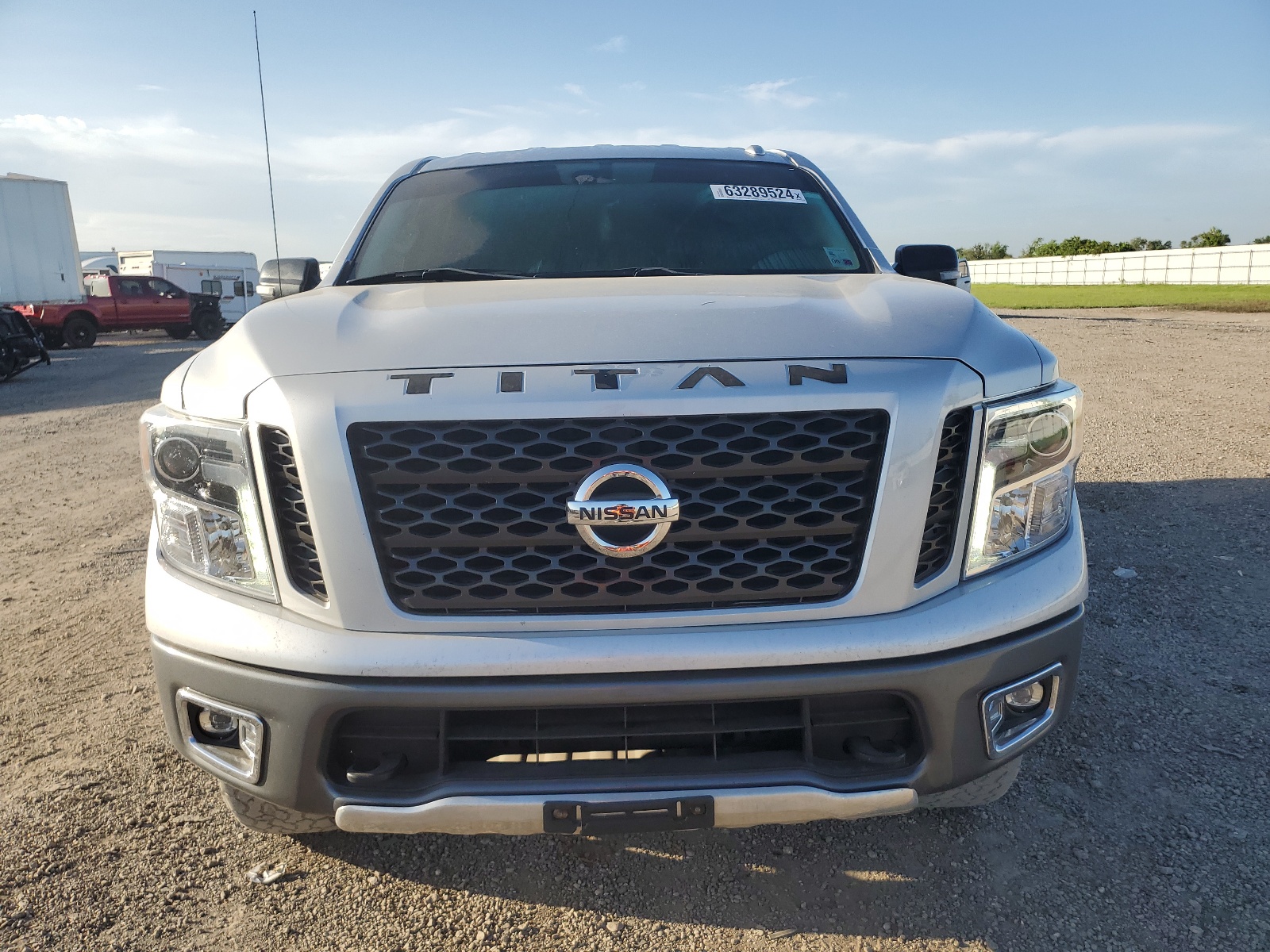 1N6AA1E53KN531885 2019 Nissan Titan Sv