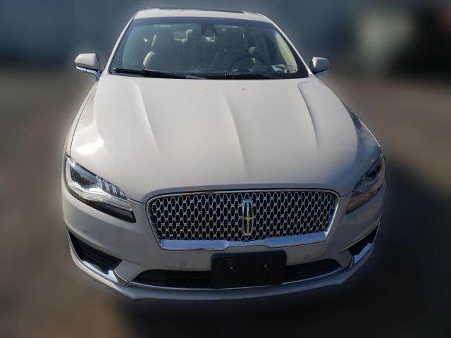  LINCOLN MKZ 2019 Кремовый