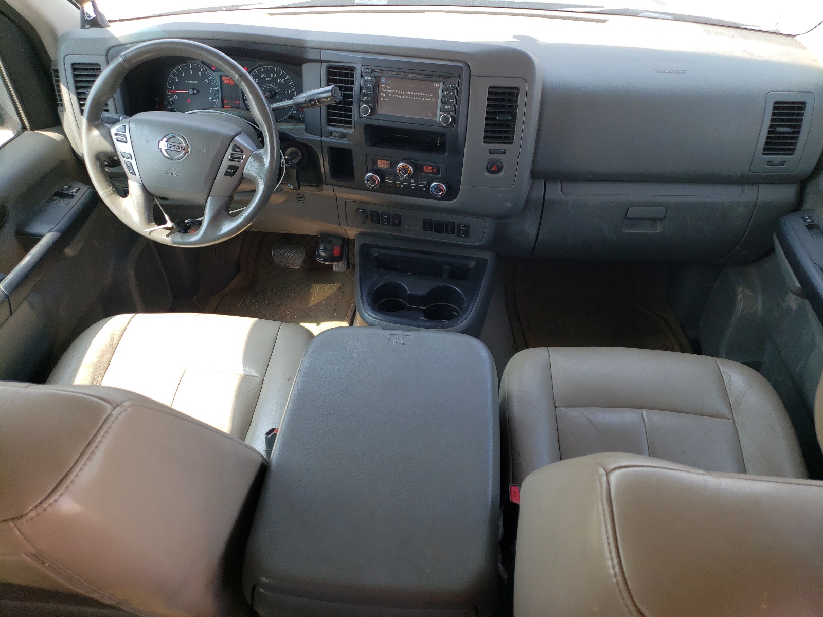 5BZAF0AA3GN855282 2016 Nissan Nv 3500 S