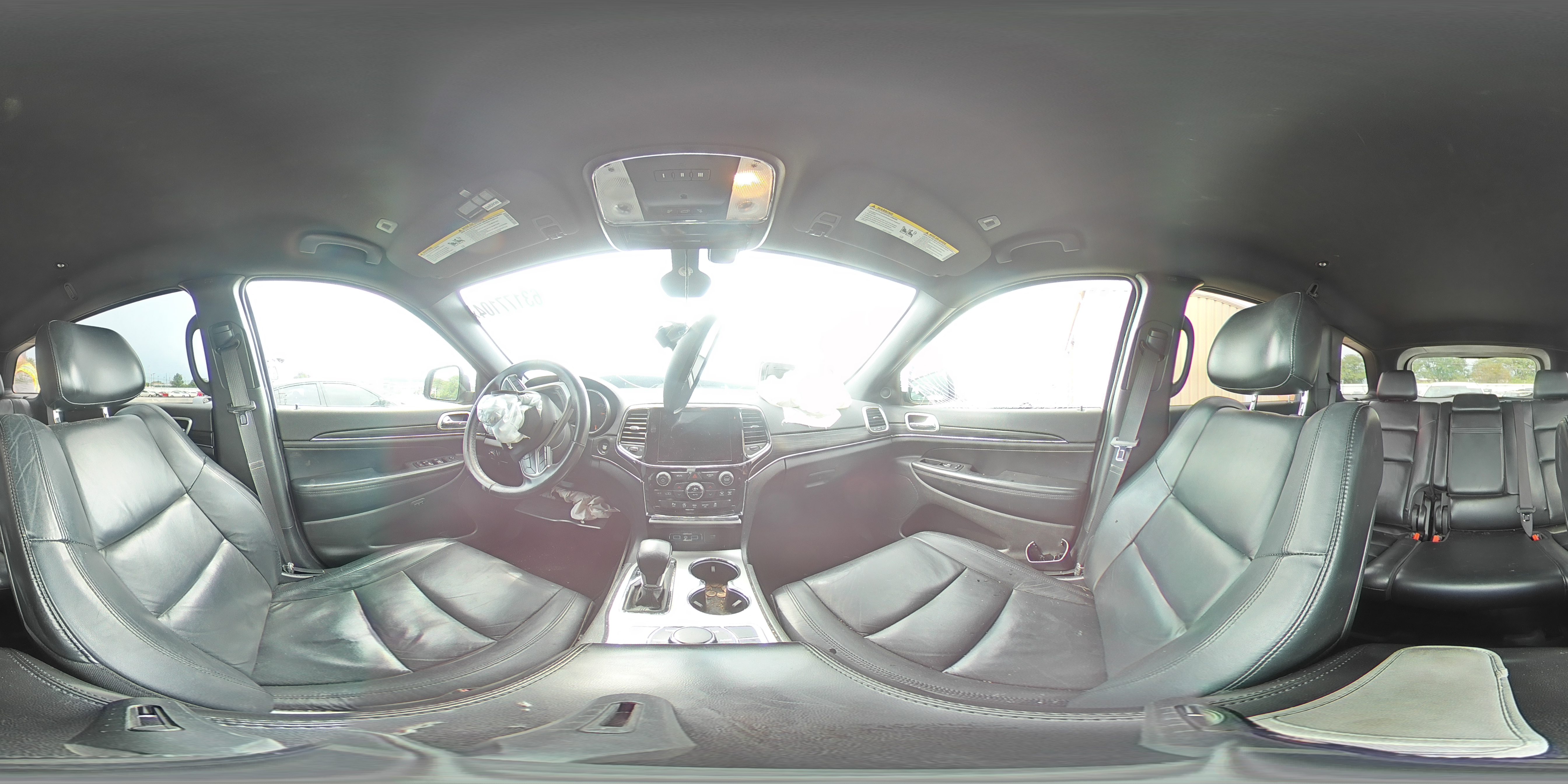 2019 Jeep Grand Cherokee - Image 13
