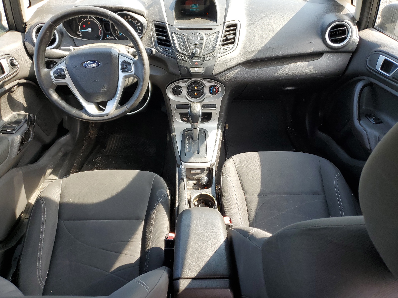 3FADP4BJ6FM198878 2015 Ford Fiesta Se