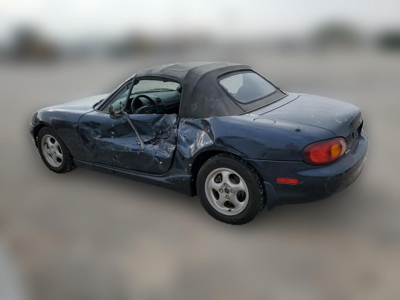 2000 Mazda Mx-5 Miata Base VIN: JM1NB353XY0145501 Lot: 64243414