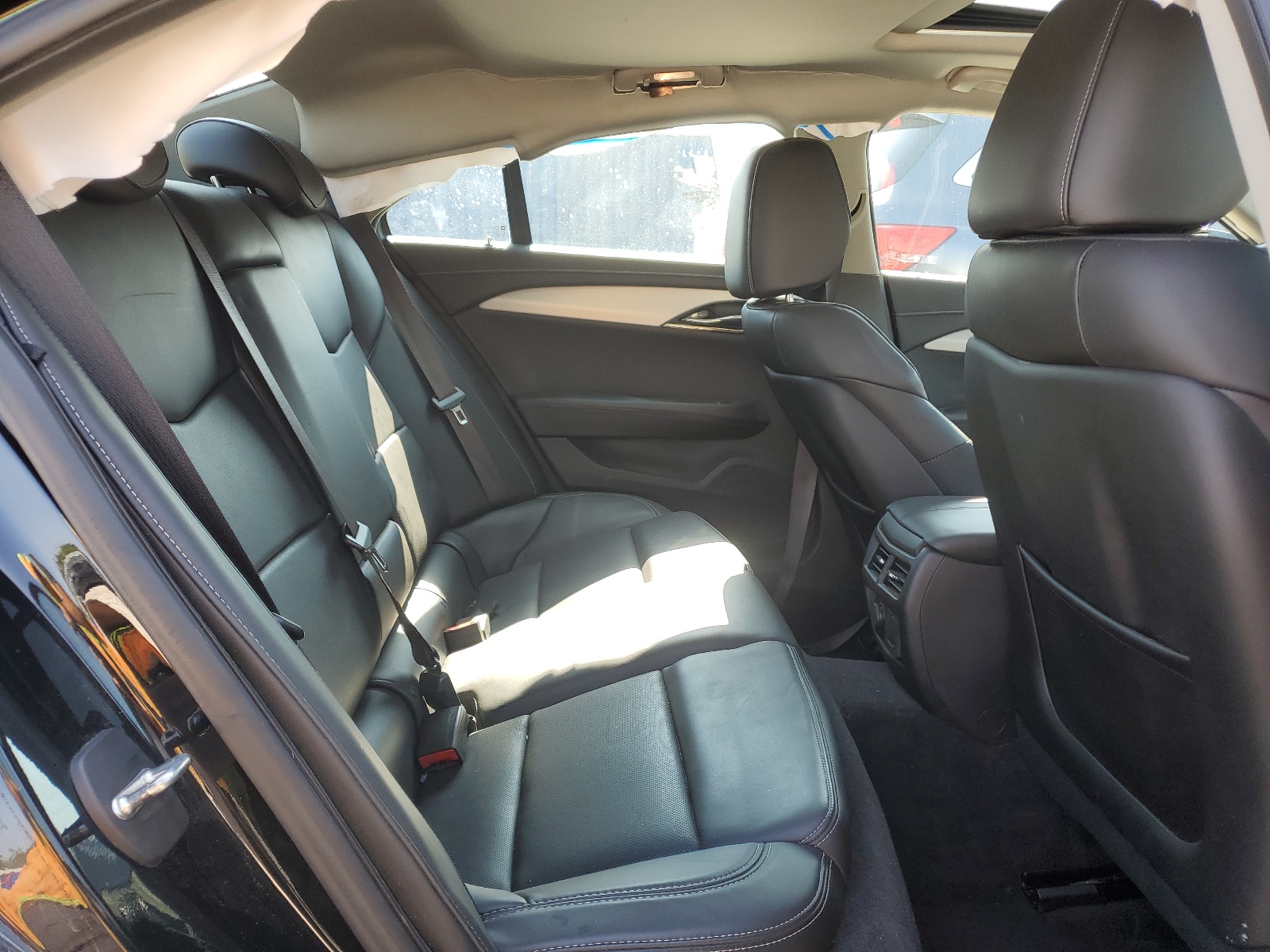 1G6AF5RX1J0170243 2018 Cadillac Ats Luxury