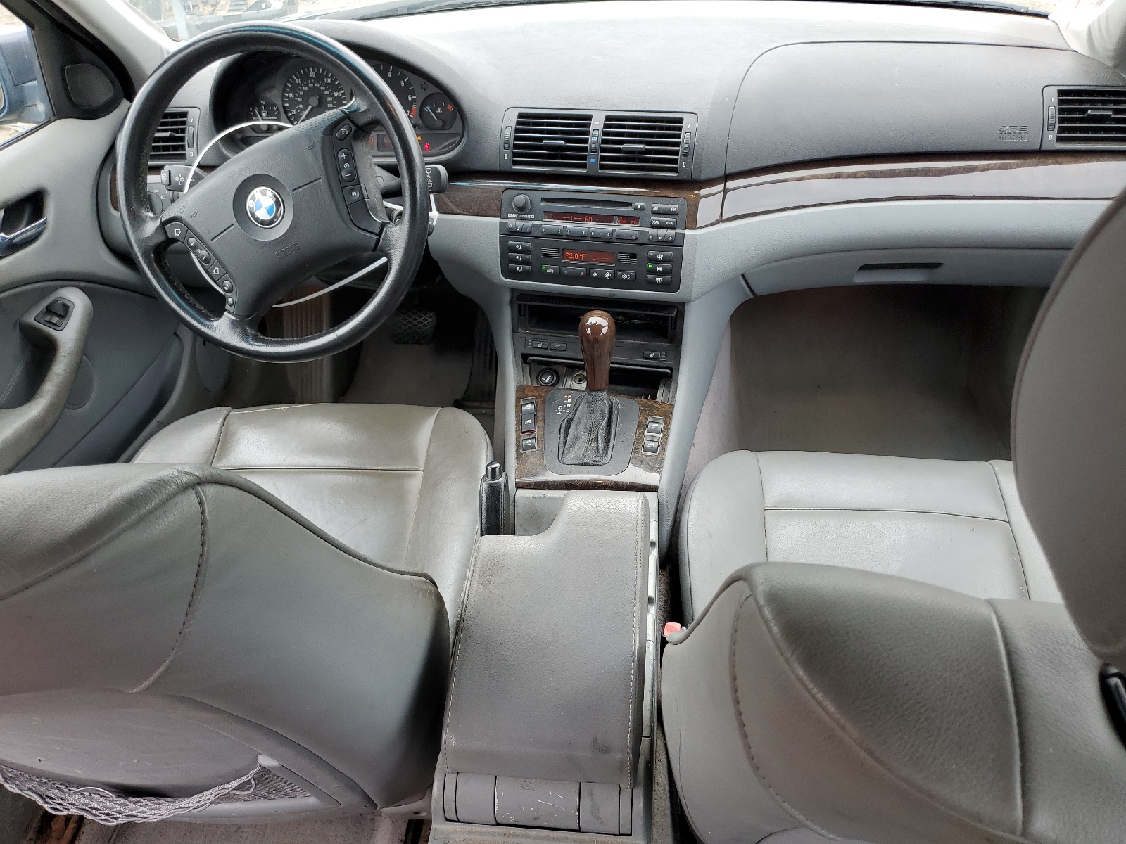 WBAAZ33443PH30032 2003 BMW 325 I