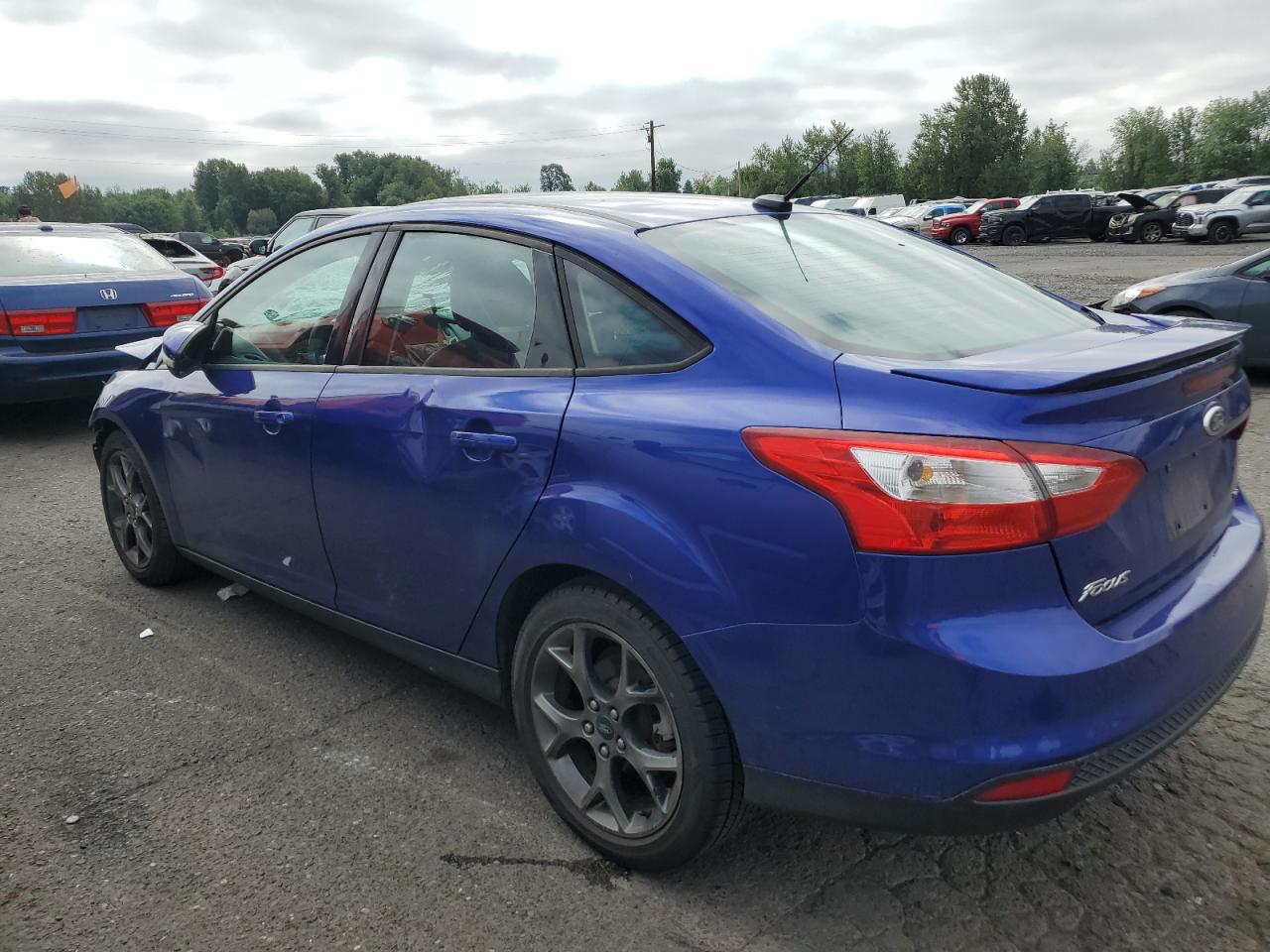 VIN 1FADP3F2XDL145564 2013 FORD FOCUS no.2