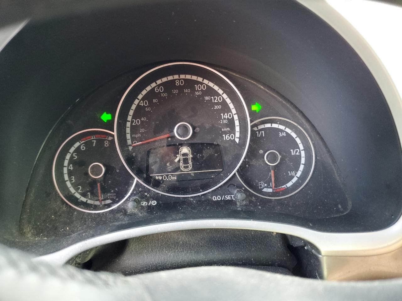 2014 Volkswagen Beetle VIN: 3VW517AT2EM818285 Lot: 63987534