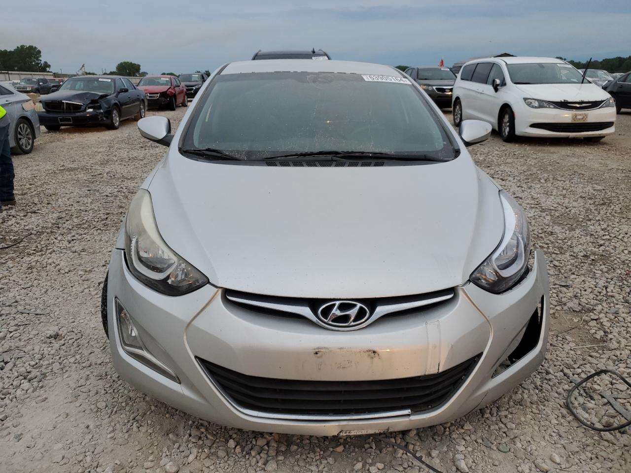 2015 Hyundai Elantra - Image 5