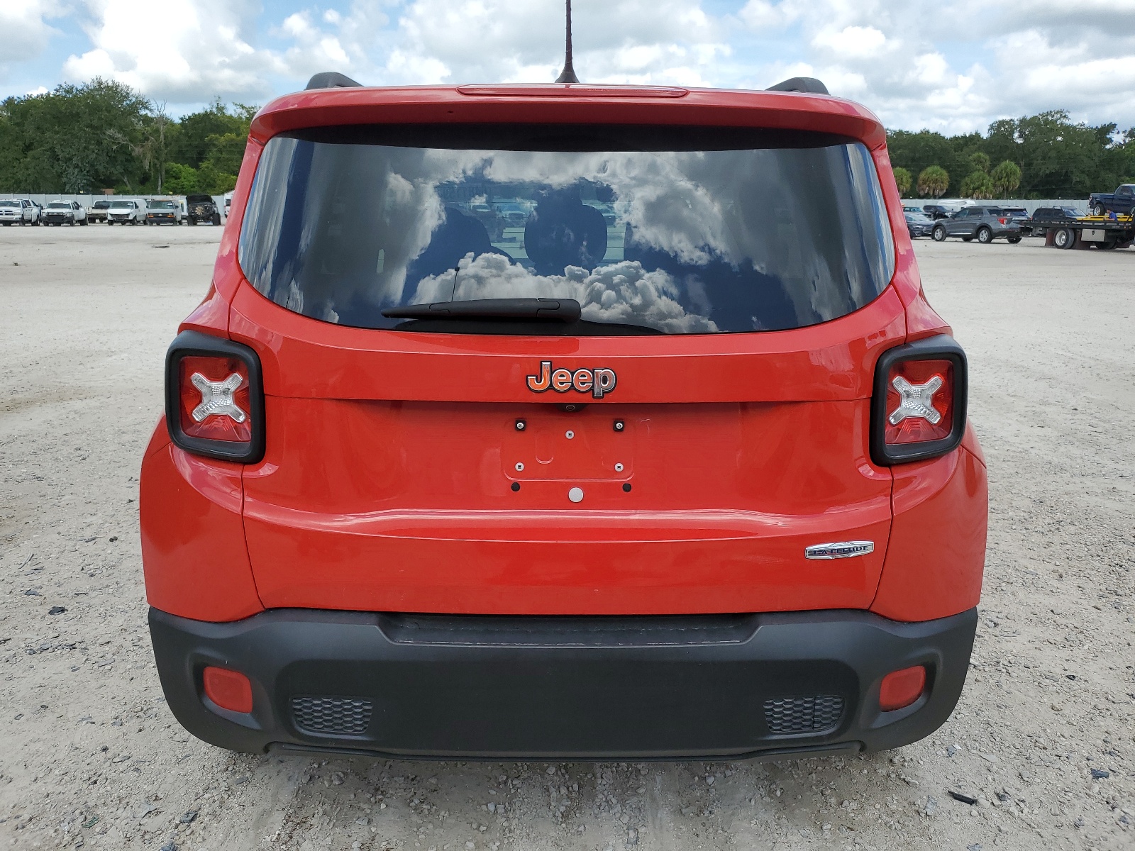 ZACCJABT5FPC40493 2015 Jeep Renegade Latitude
