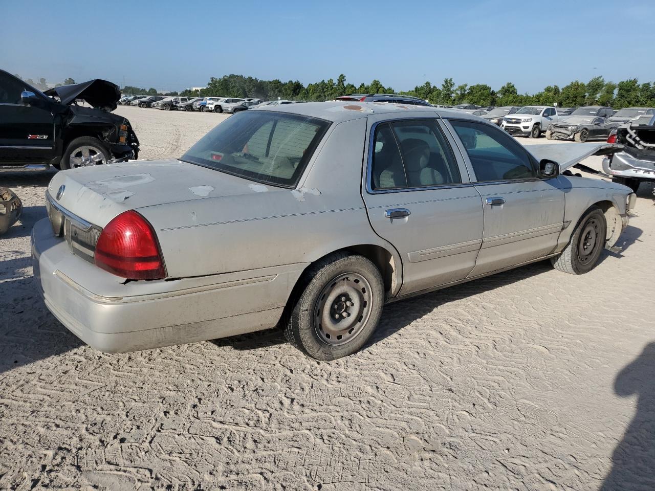 2006 Mercury Grand Marquis Gs VIN: 2MEFM74W36X603443 Lot: 61917354