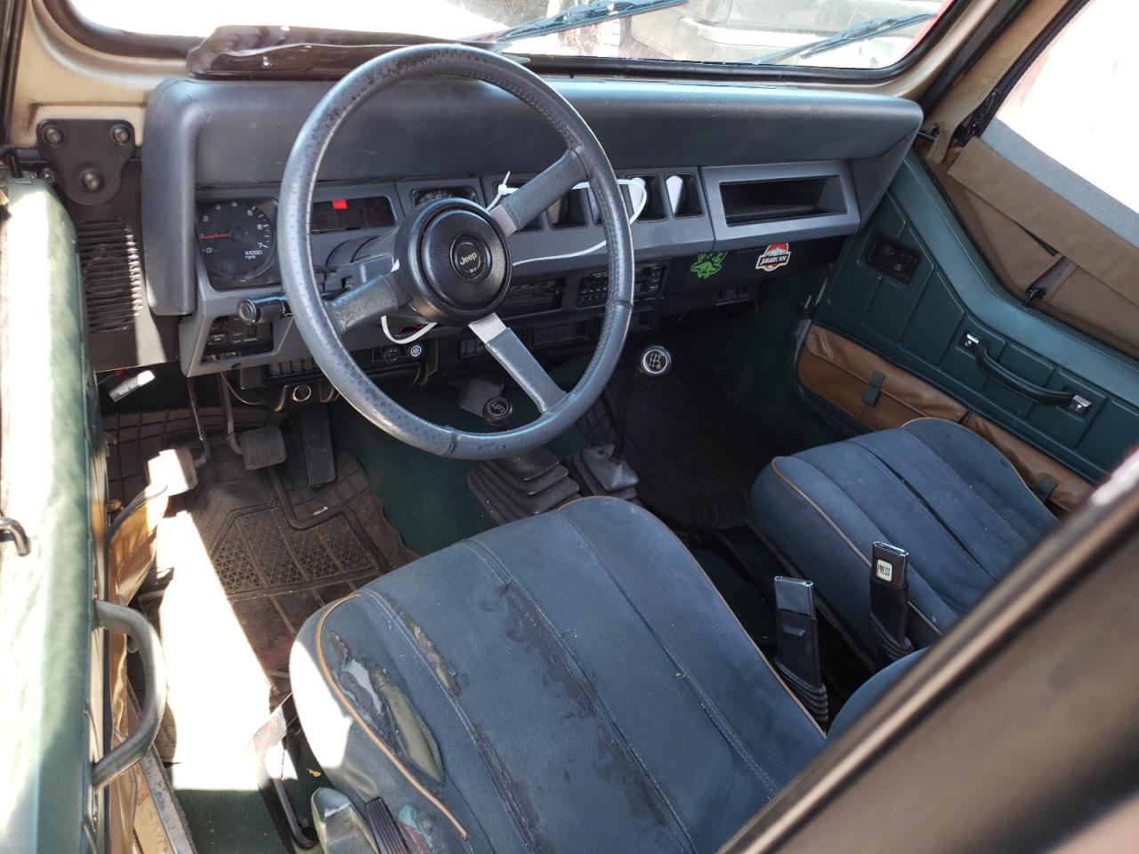 1993 Jeep Wrangler - Image 8