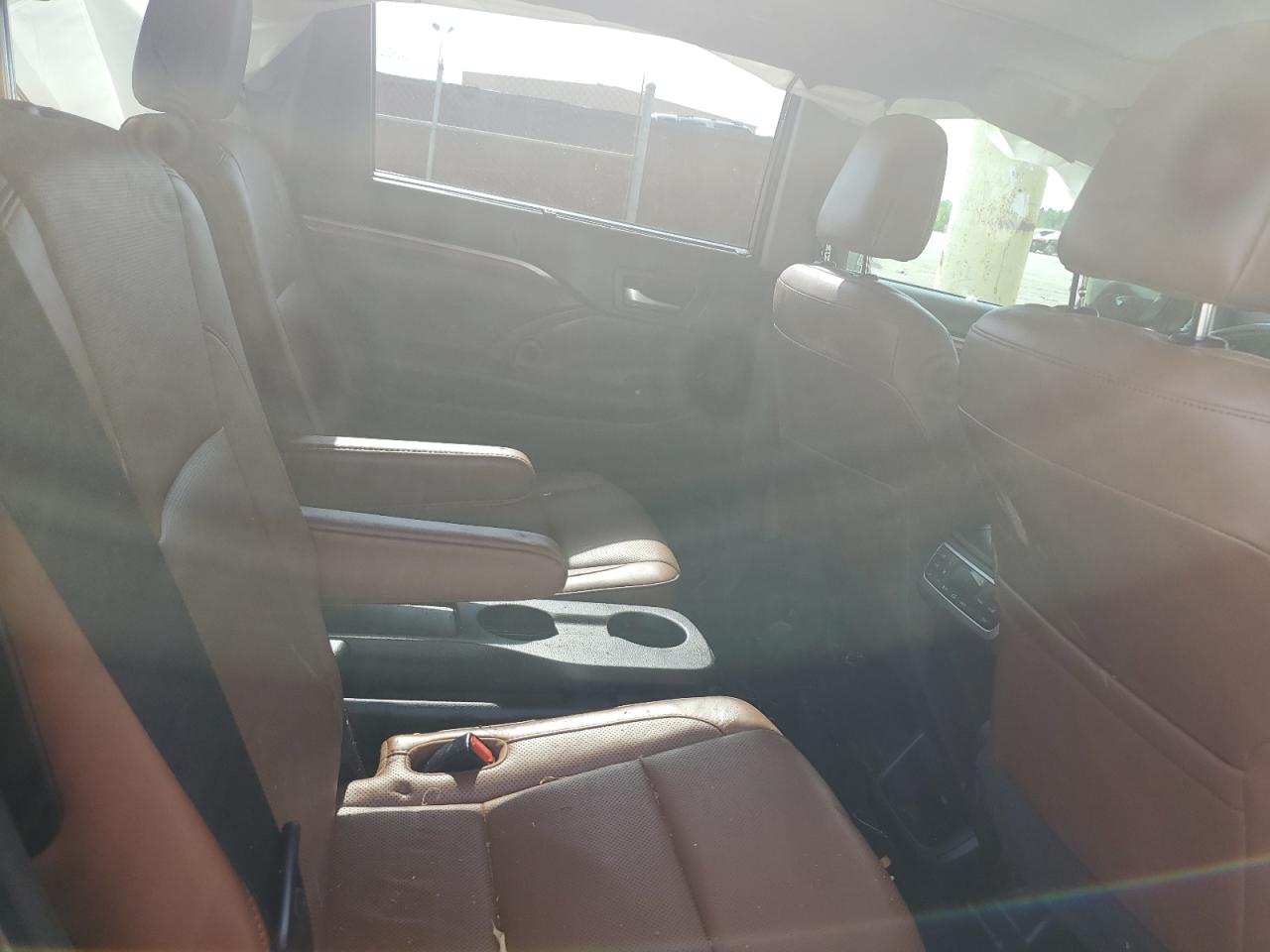 2018 Toyota Highlander Limited VIN: 5TDDZRFH6JS851470 Lot: 63822484