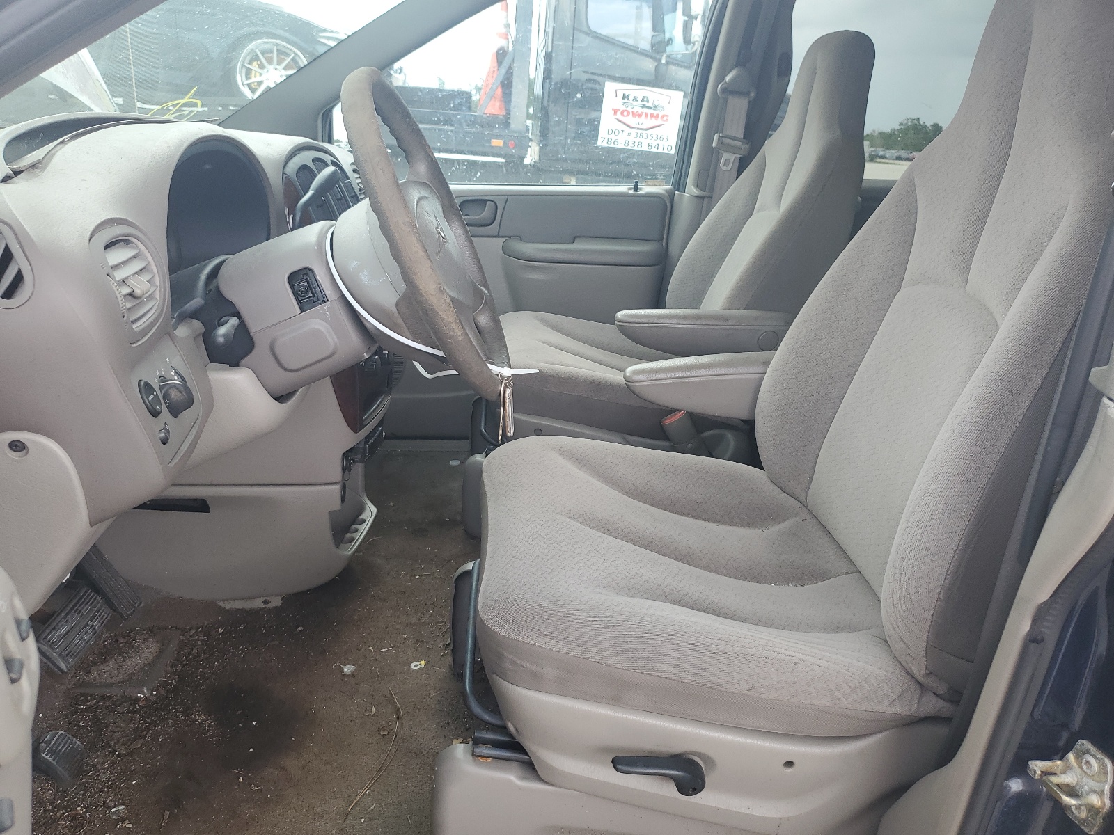 2C4GP24R73R255365 2003 Chrysler Town & Country