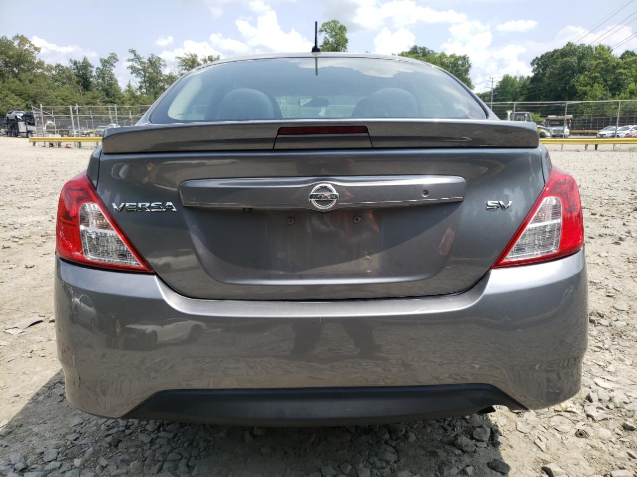 3N1CN7AP7KL846895 2019 Nissan Versa S