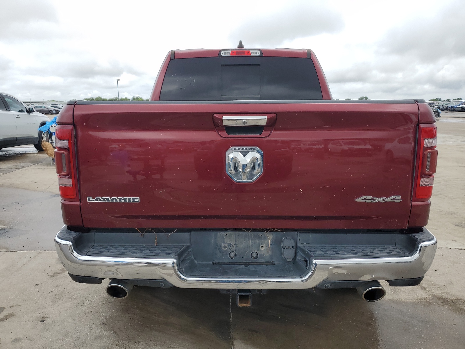 2019 Ram 1500 Laramie vin: 1C6SRFJT8KN521636