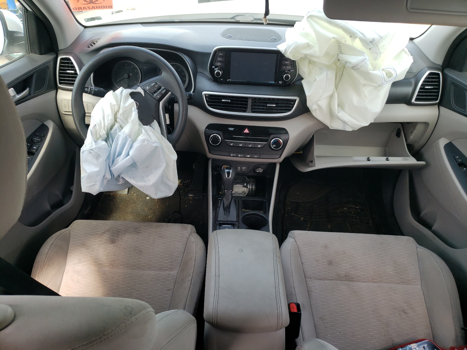 KM8J2CA42KU941460 2019 Hyundai Tucson Se