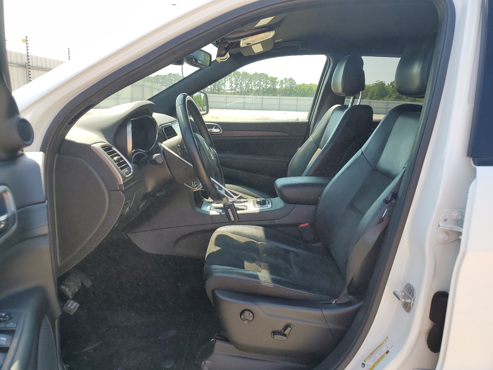 1C4RJFAG1LC420162 2020 Jeep Grand Cherokee Laredo