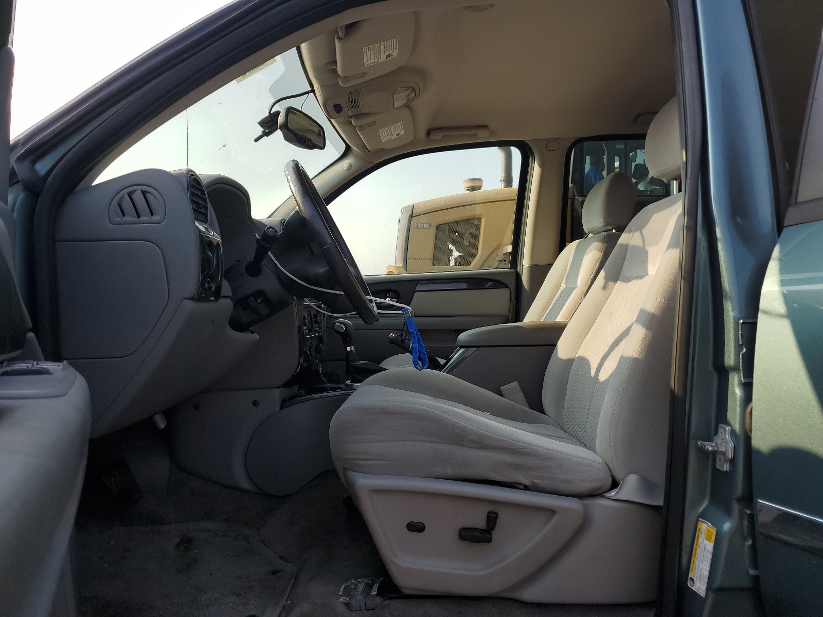 1GKDT33S792105180 2009 GMC Envoy Sle