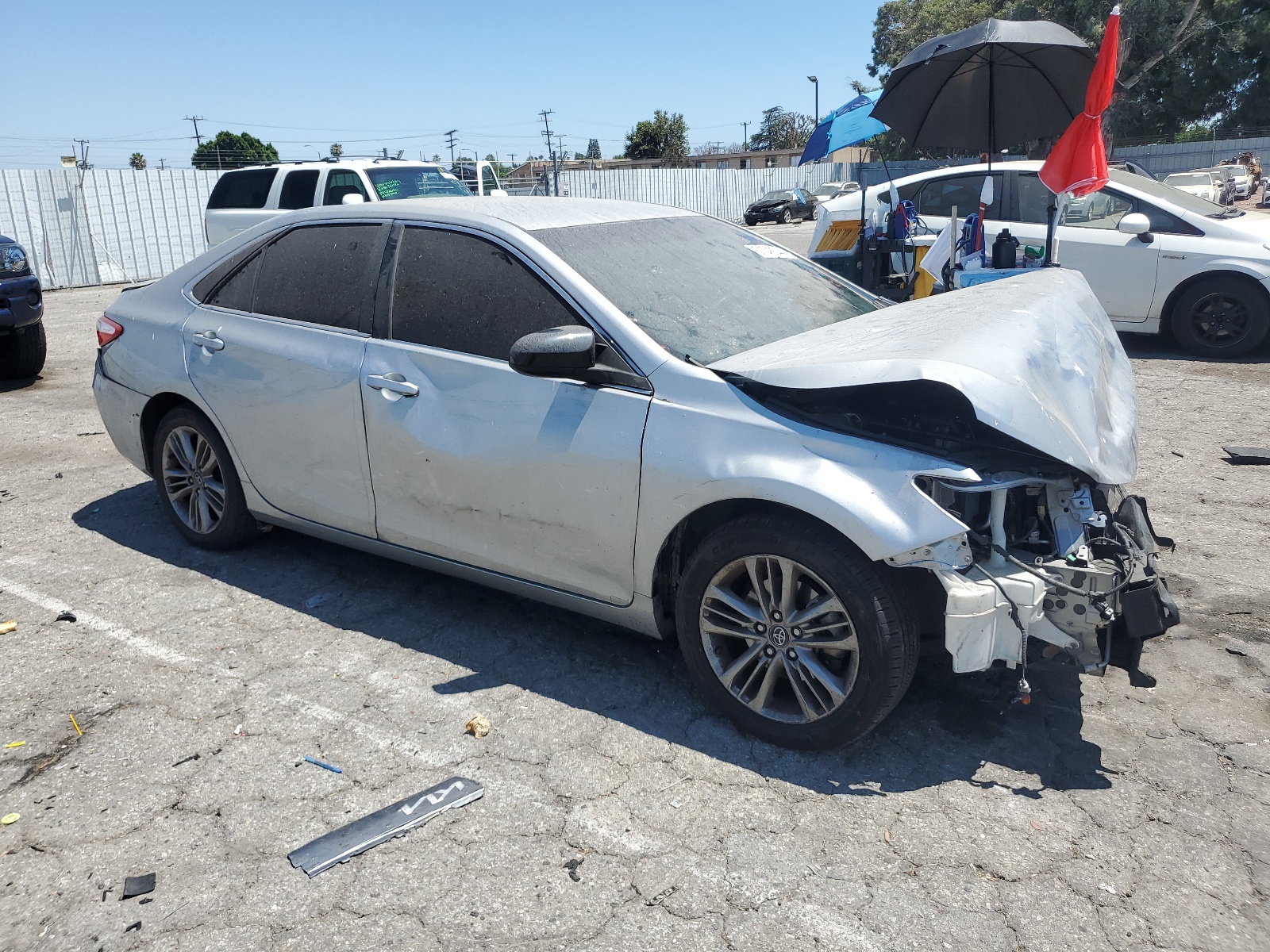 2016 Toyota Camry Le vin: 4T1BF1FK1GU257270