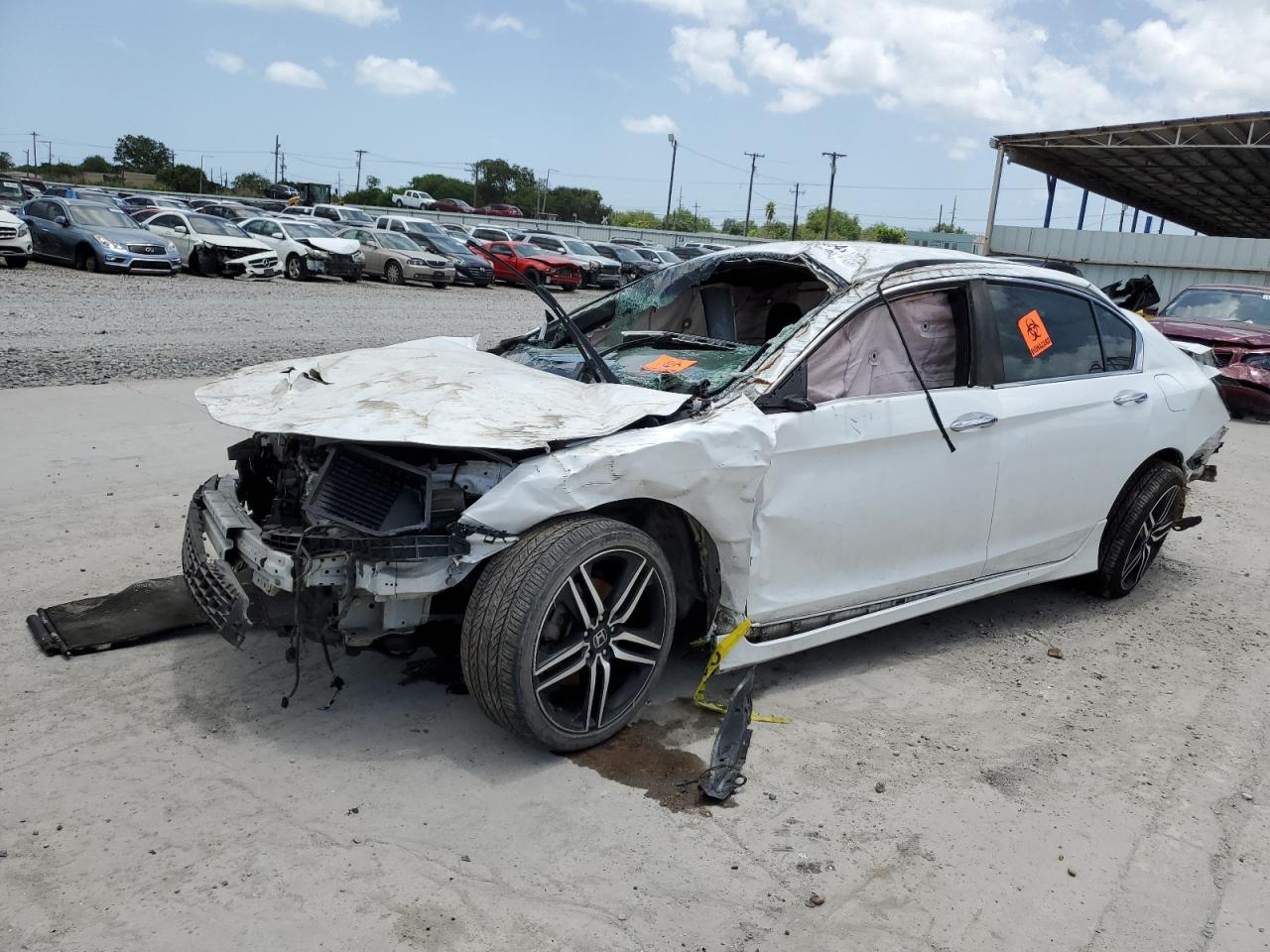 1HGCR2F18HA128508 2017 HONDA ACCORD - Image 1