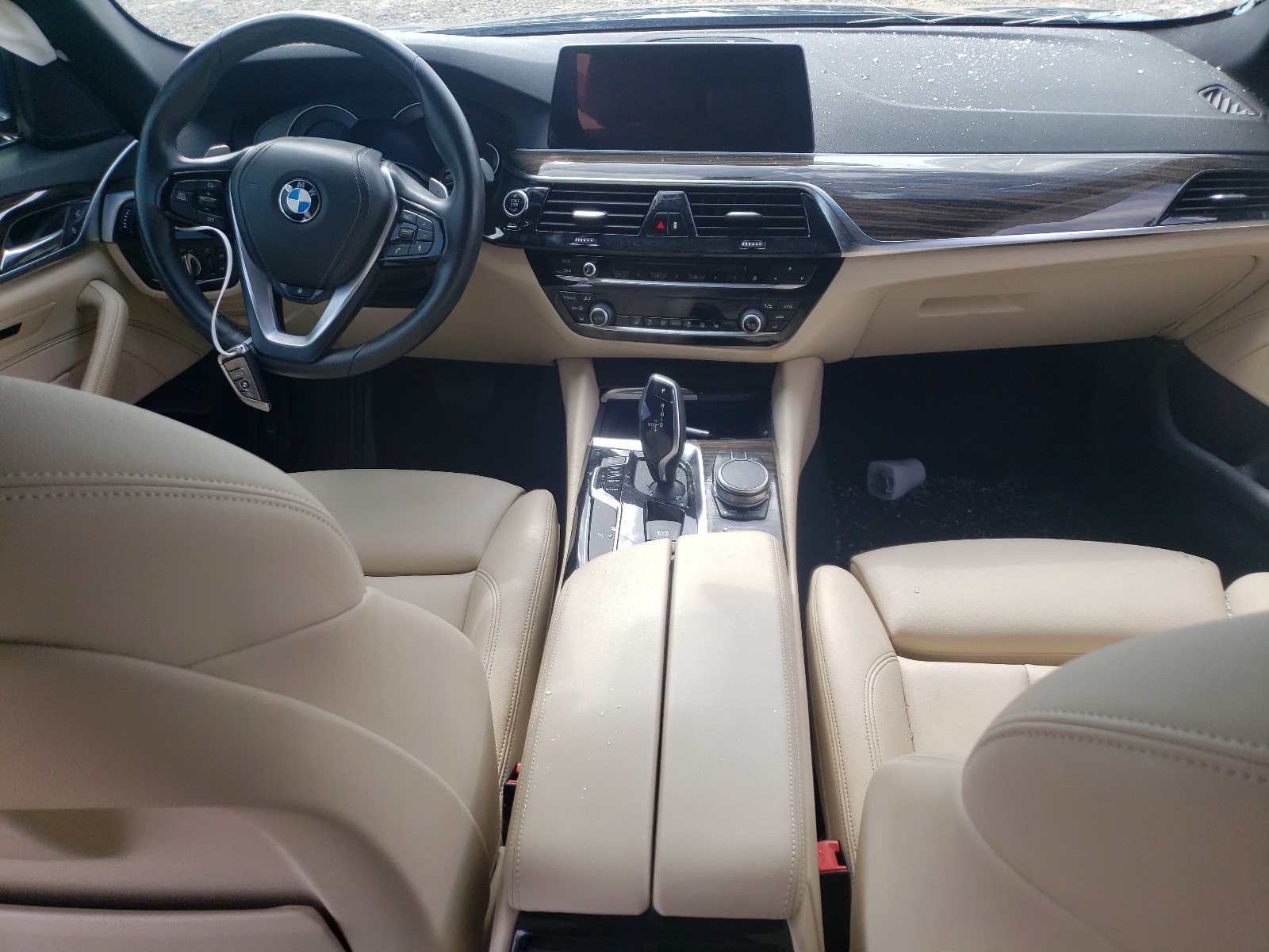 WBAJA7C53JWC77354 2018 BMW 530 Xi