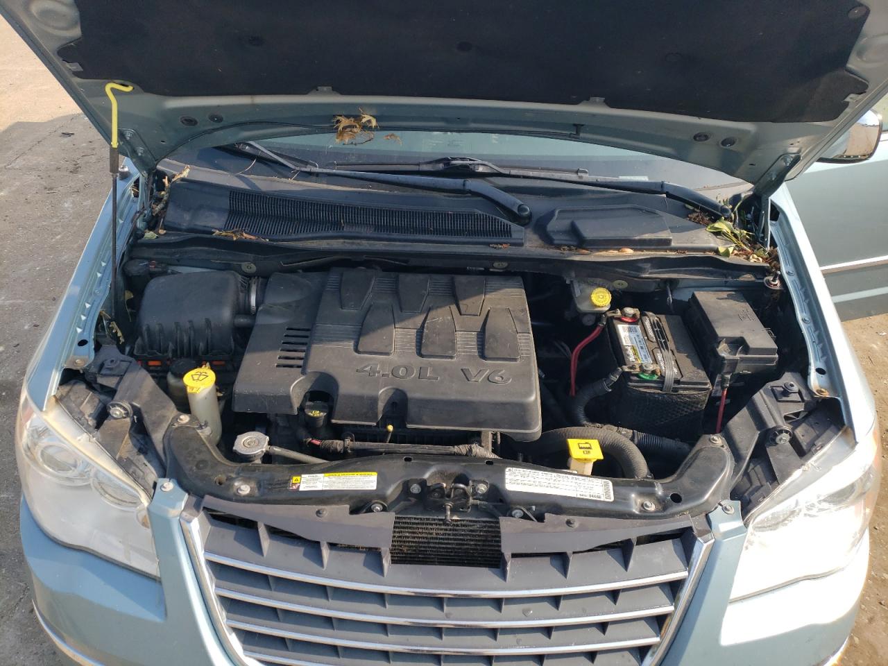 2010 Chrysler Town & Country Limited VIN: 2A4RR7DX4AR392138 Lot: 63902674