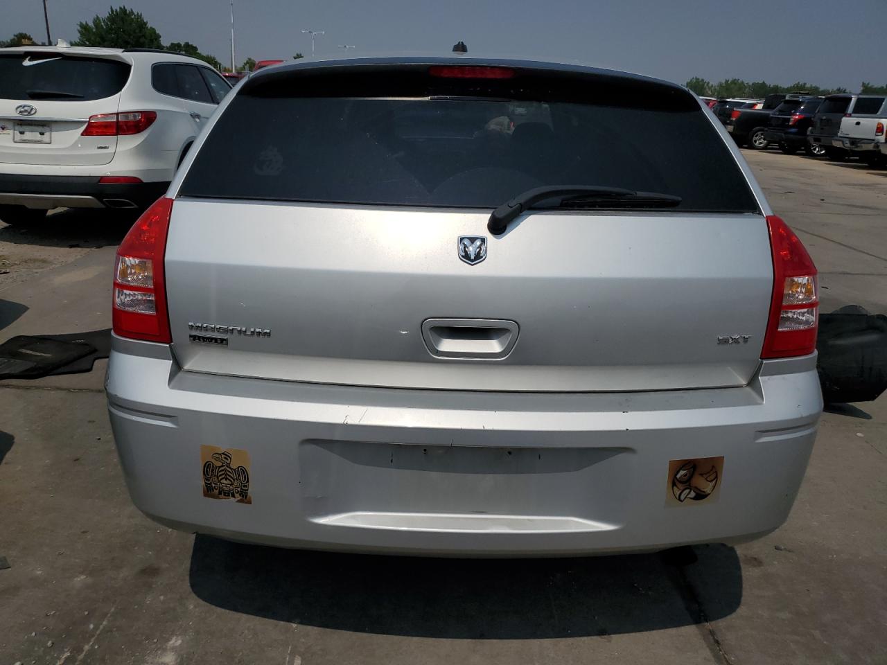 2008 Dodge Magnum Sxt VIN: 2D4GZ37V48H152154 Lot: 64692344