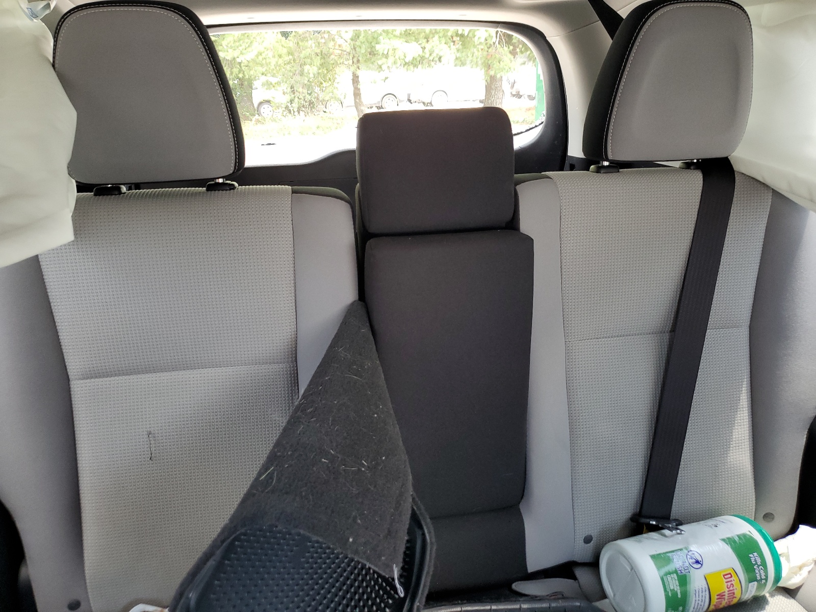 JTMWFREV1HJ118601 2017 Toyota Rav4 Xle