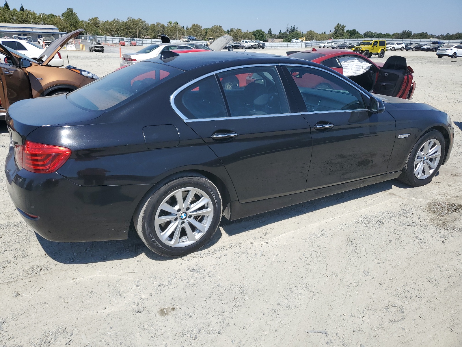 2016 BMW 528 I vin: WBA5A5C52GG352258