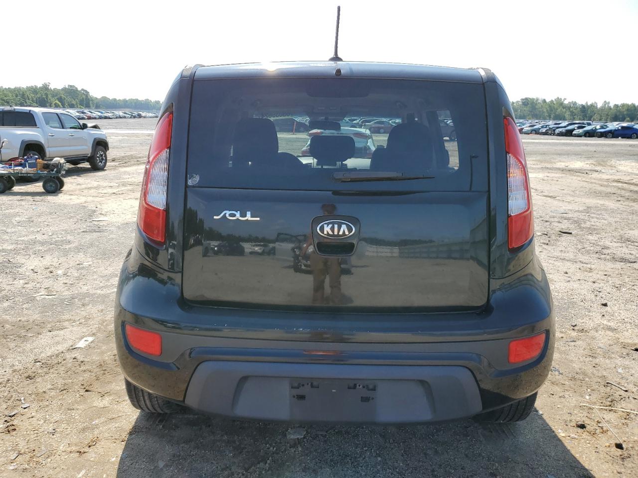 2013 Kia Soul VIN: KNDJT2A5XD7584972 Lot: 65039624