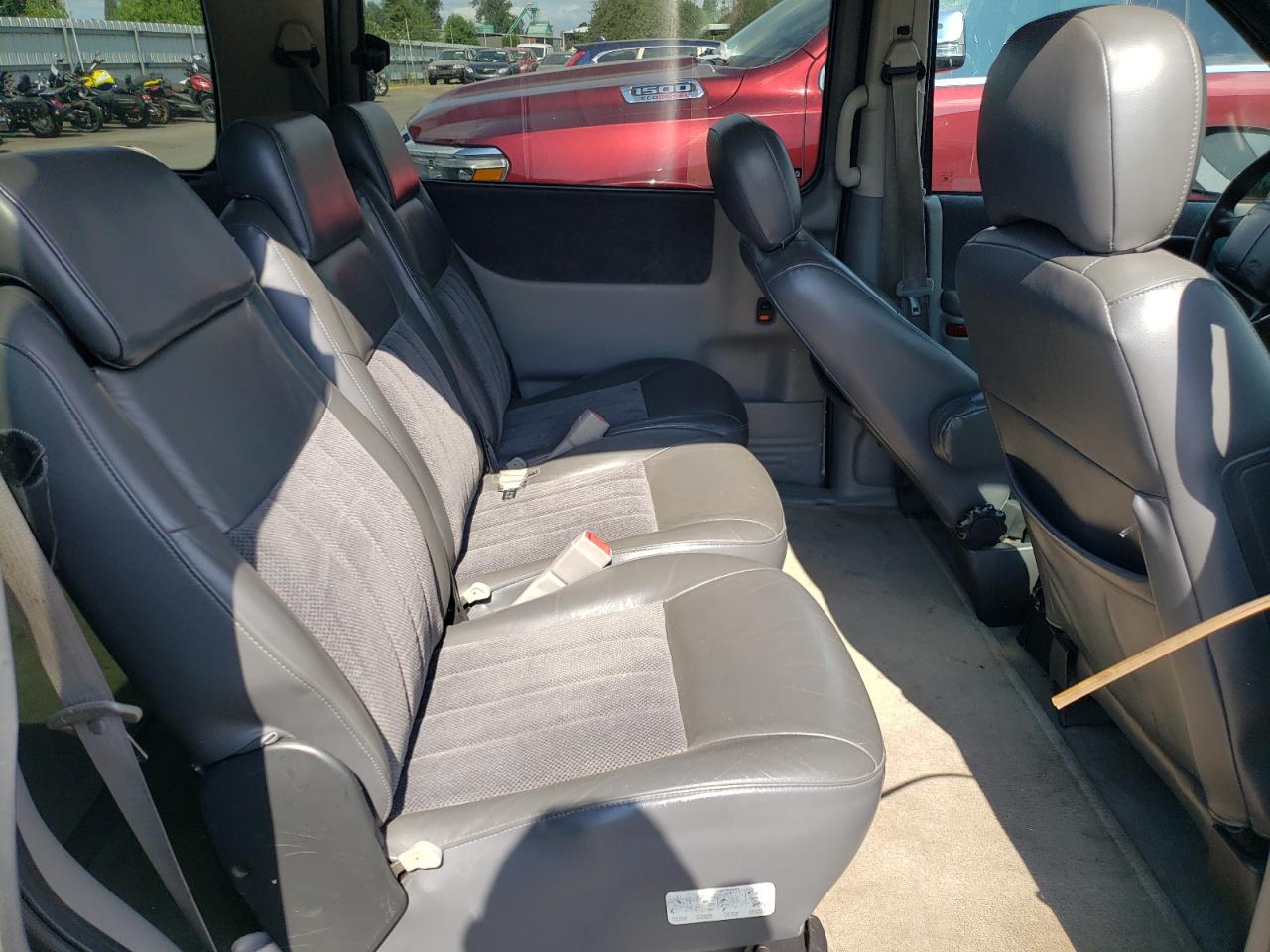 2000 Chevrolet Venture Luxury VIN: 1GNDX13E0YD333546 Lot: 64850634