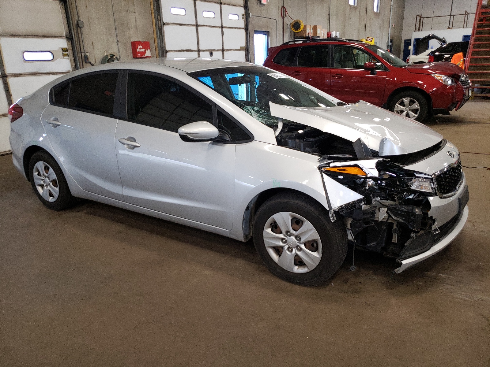 2017 Kia Forte Lx vin: 3KPFK4A77HE039209