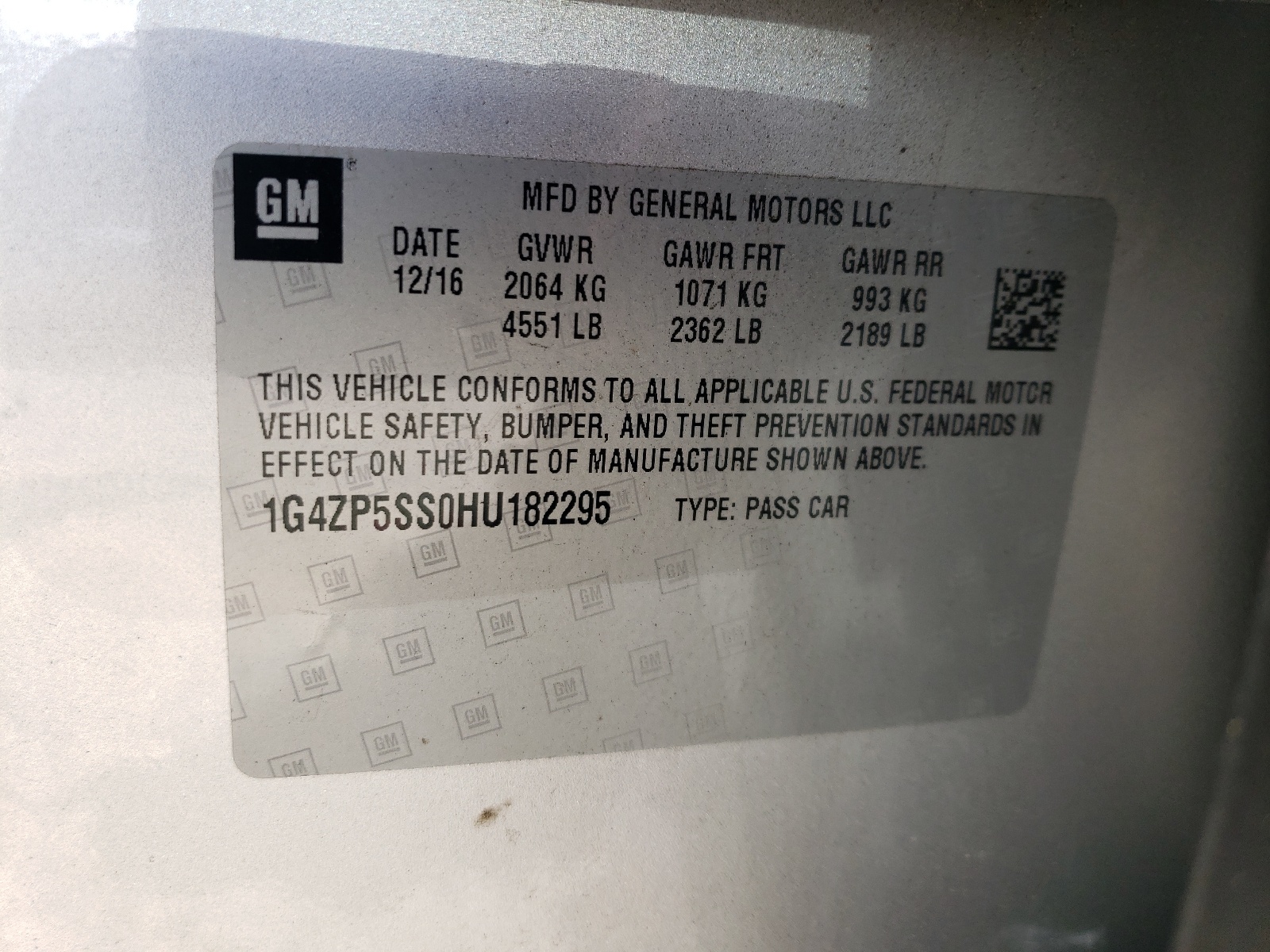 1G4ZP5SS0HU182295 2017 Buick Lacrosse Essence