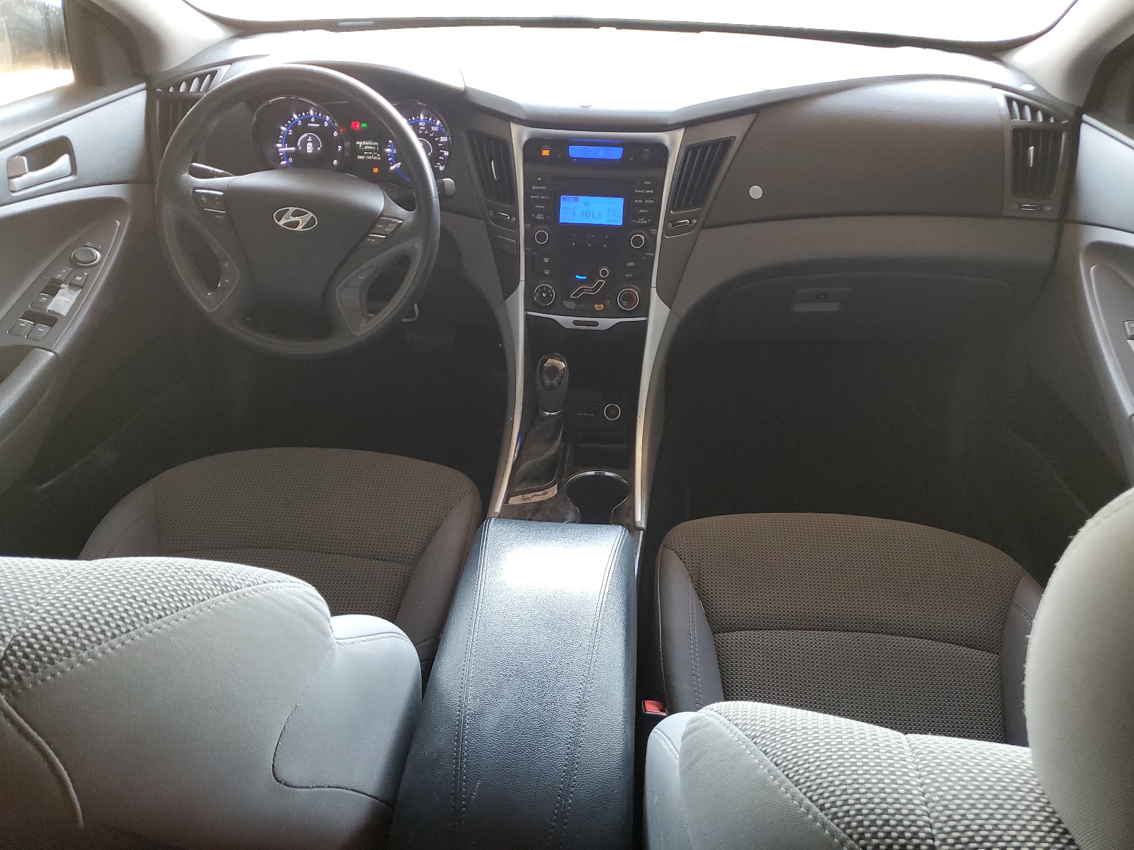 5NPEB4AC4DH810739 2013 Hyundai Sonata Gls